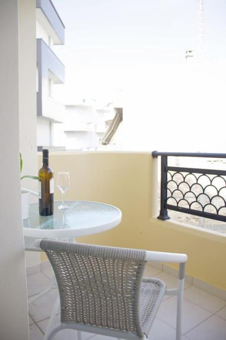 Cozy Apartment In The Heart Of The City Kandiye Dış mekan fotoğraf